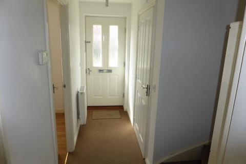 3 bedroom terraced house to rent, St Rochus Drive, Wellingborough, Wellingborough NN8