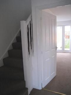 3 bedroom terraced house to rent, St Rochus Drive, Wellingborough, Wellingborough NN8