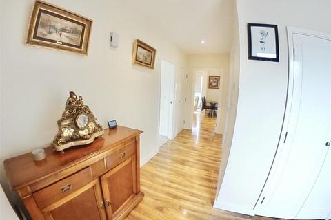 1 bedroom apartment to rent, Imperial Drive, Harrow