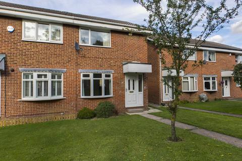 2 bedroom semi-detached house to rent, Westby Walk, Bramley