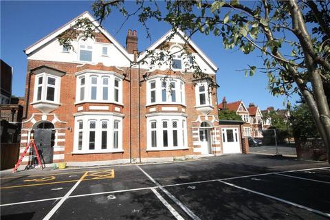 1 bedroom apartment to rent, Uxbridge Road, Ealing, W3