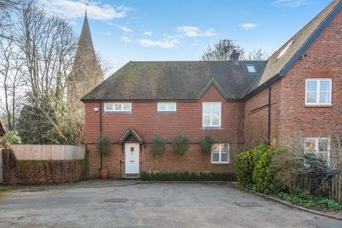 3 bedroom end of terrace house for sale, Wellers Court, Shere