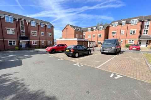 2 bedroom apartment to rent, Atherton, Manchester M46