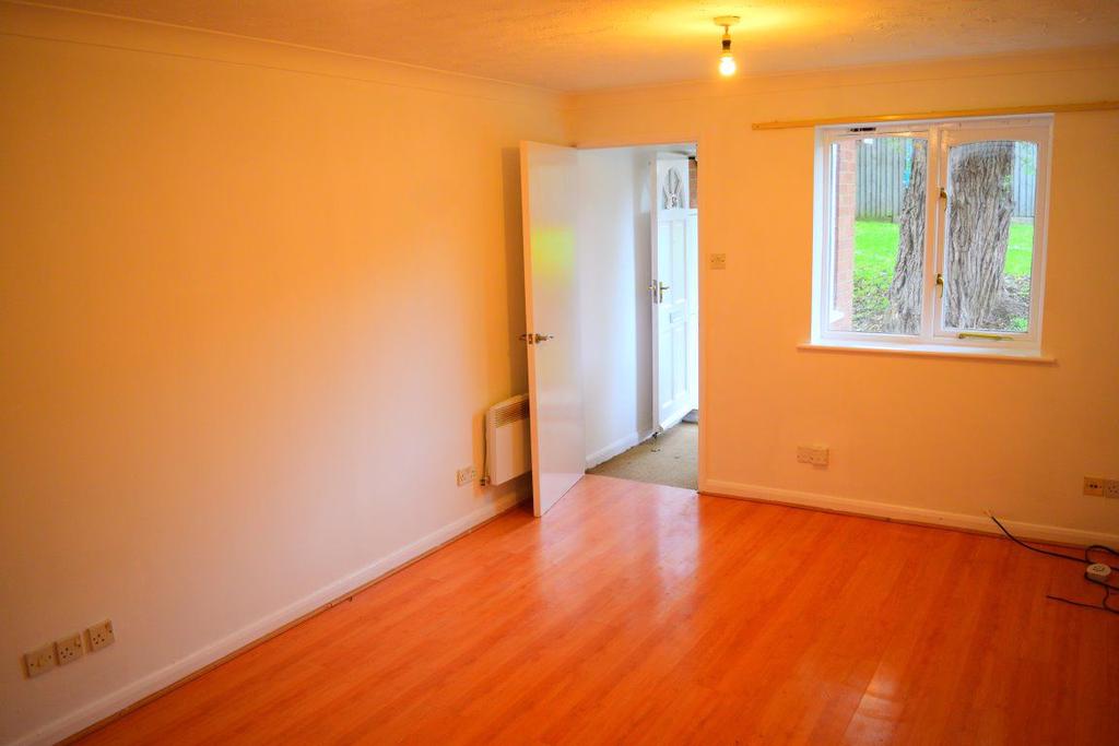 little-billing-nn3-1-bed-flat-595-pcm-137-pw