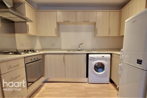 2 bedroom flat to rent, Harris Place, Maidstone