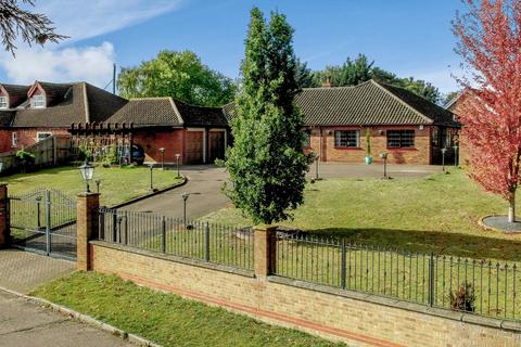 6 bedroom bungalow for sale, The Highlands, Exning, Newmarket, Suffolk