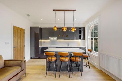 undefined, Isledon Road, Finsbury Park