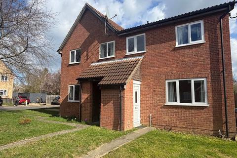 2 bedroom semi-detached house to rent, Stanch Hill Road, Sawtry