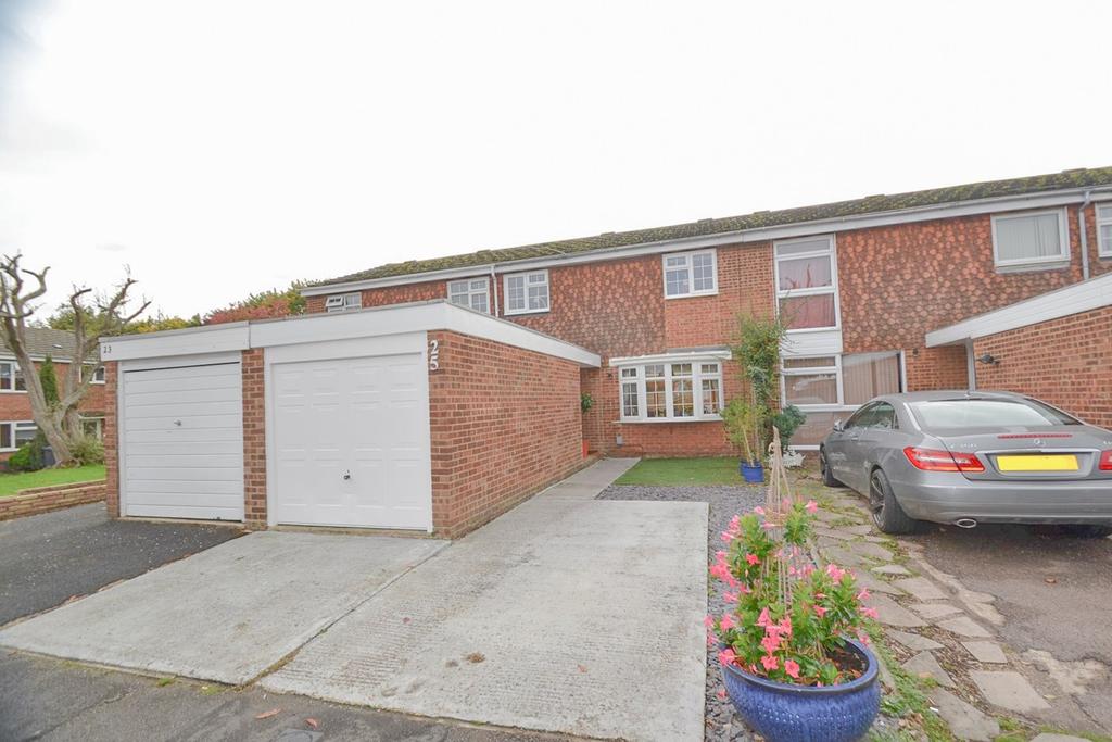 Woolmans Close, Broxbourne, EN10 3 bed terraced house £469,950