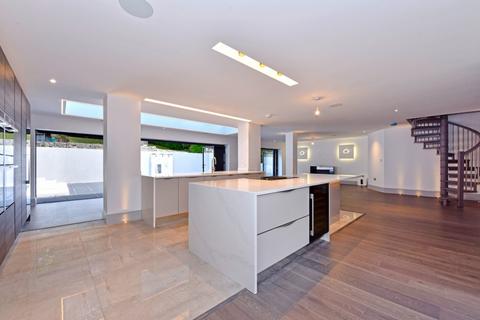 undefined, Long Bottom Lane, Seer Green, Beaconsfield, Buckinghamshire, HP9