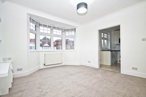 2 bedroom flat to rent, Malden Hill Gardens, New Malden