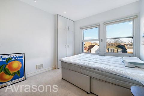 3 bedroom apartment to rent, RECTORY GROVE, CLAPHAM