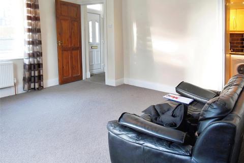 2 bedroom terraced house to rent, Chapel Terrace, Crosland Moor, Huddersfield, HD4