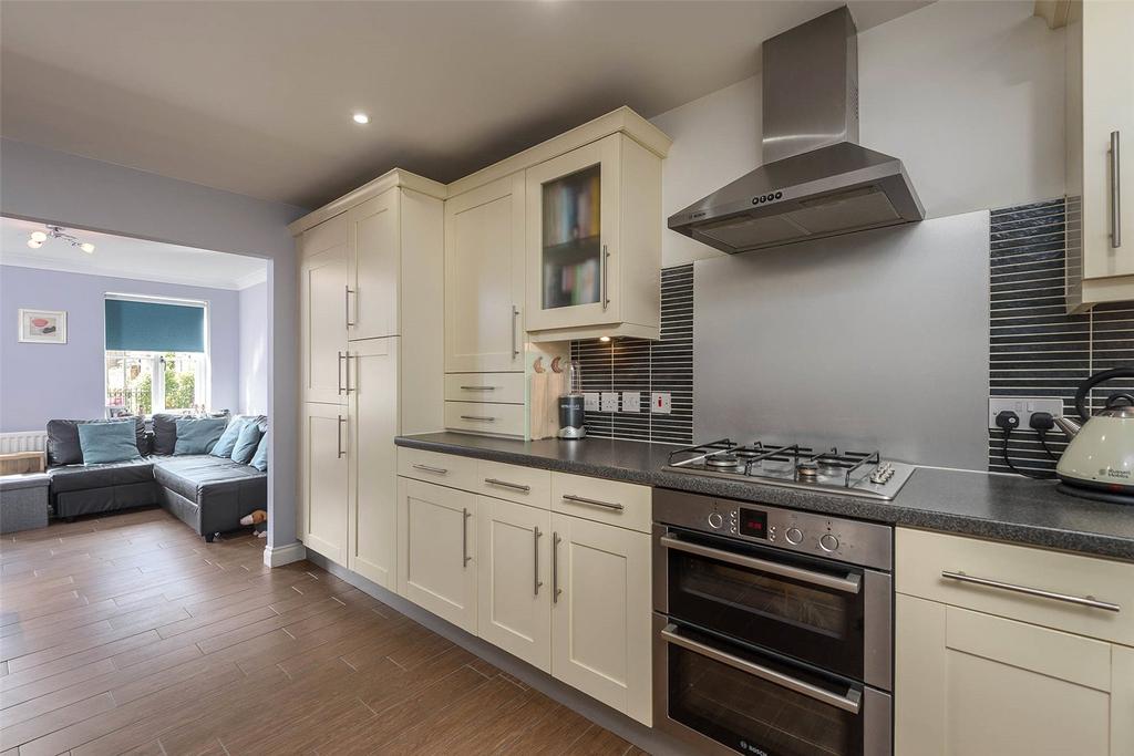 Southgate Mews, Morpeth, NE61 4 bed semidetached house £295,000