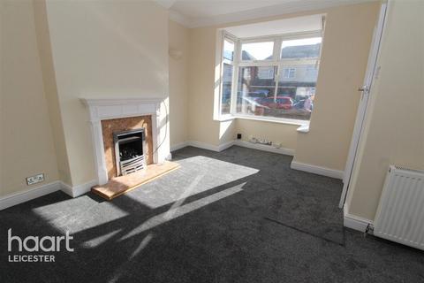2 bedroom semi-detached house to rent, Aylestone Drive, Leicester