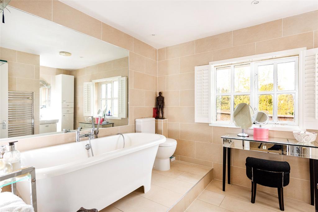 En Suite Bathroom