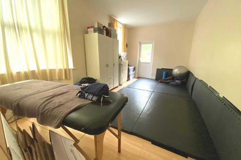 2 bedroom flat to rent, Stanmore Road, Edgbaston