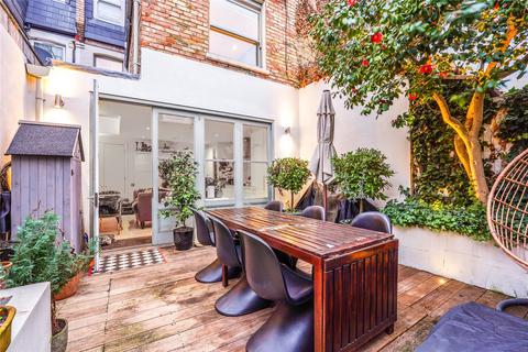 undefined, Bronsart Road, London, SW6