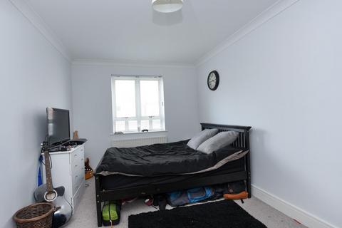 2 bedroom ground floor flat to rent, Wallace Apartments, Sherborne Street