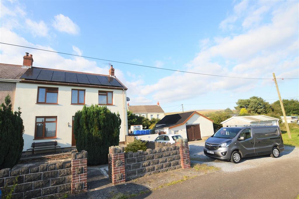 Brynbrain Road, Cwmllynfell, Swansea 4 bed property with land £235,000