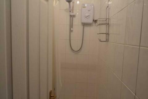 1 bedroom in a house share to rent, Mackintosh Place, Cardiff