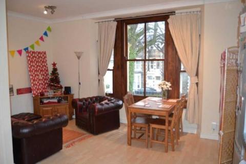4 bedroom flat to rent - The Walk, Cardiff