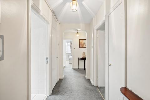 2 bedroom flat to rent, Melbury Road, Kensington, London