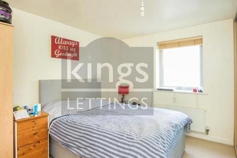 2 bedroom flat to rent, Merchant Street, London