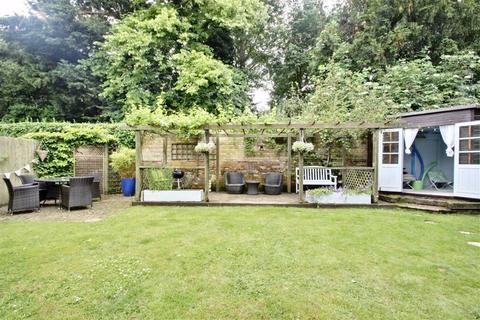 Stable Yard Mentmore Buckinghamshire 4 Bed Semi Detached House 700 000