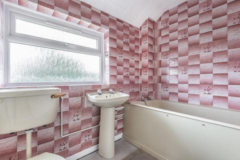 3 bedroom terraced house to rent, Coverton Raod,  Aylesbury,  HP19