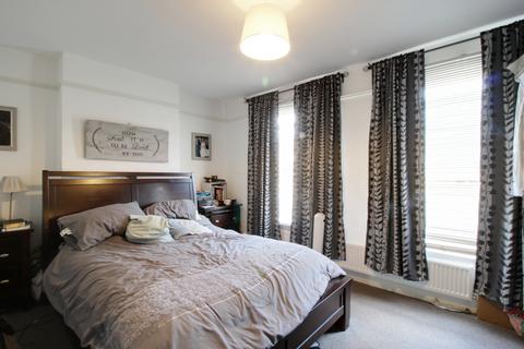 2 bedroom terraced house to rent, Westbrook Road, Thornton Heath CR7