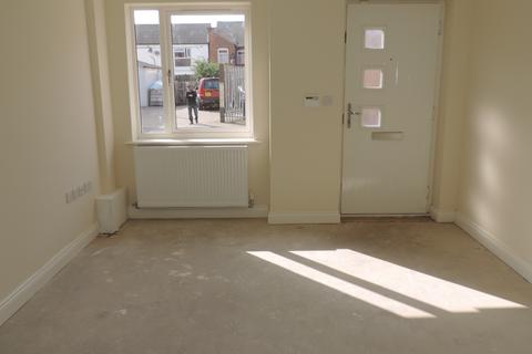 4 bedroom townhouse to rent, 82 Meynell Road, Leicester, LE5 3ND