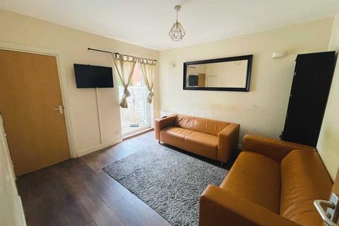 6 bedroom terraced house to rent, Hatherley Road, Reading