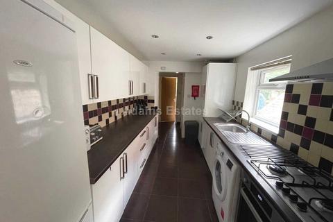 6 bedroom terraced house to rent, Hatherley Road, Reading