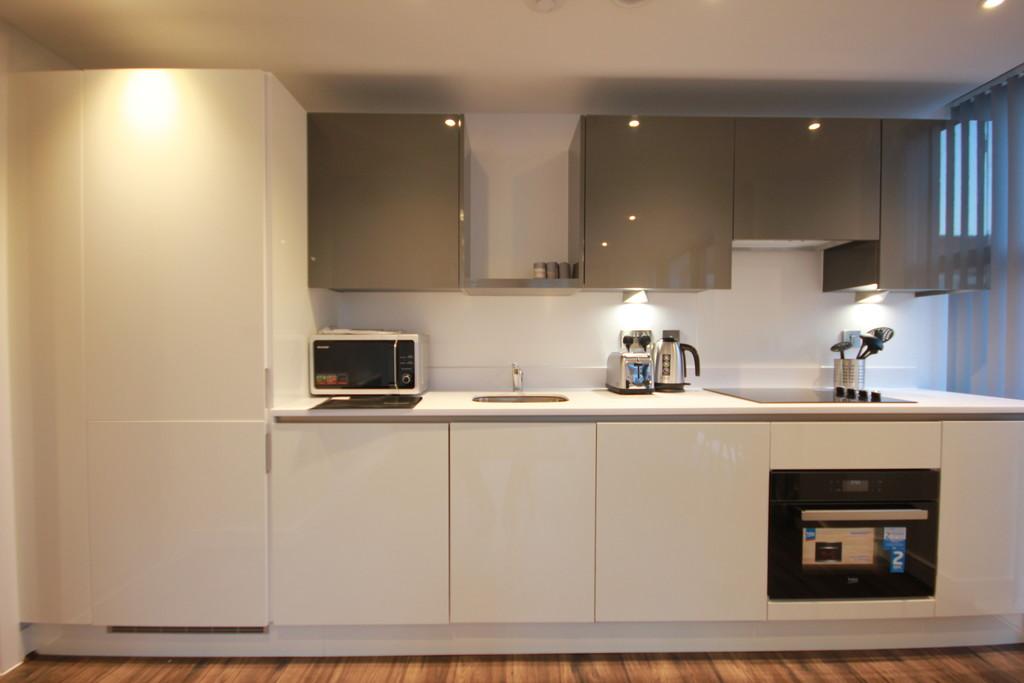 Apartment in Birmingham, West Midlands - View 4