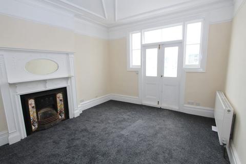 6 bedroom semi-detached house to rent - Dormers Wells Lane, Southall