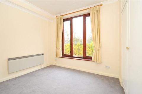 2 bedroom apartment to rent - Hermitage Court, Knighten Street, London, E1W