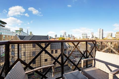 2 bedroom apartment to rent, Hermitage Court, Knighten Street, London, E1W