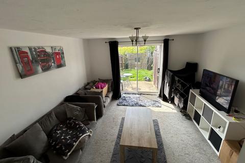 2 bedroom terraced house to rent, Park Close, Earls Barton, Northampton NN6 0EJ