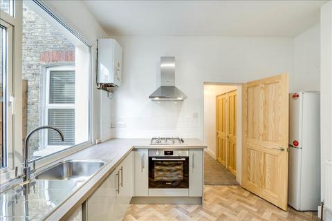 1 bedroom flat to rent, Blandford Road, Beckenham, Kent, BR3