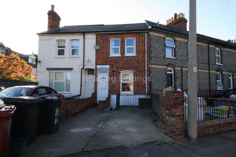 3 bedroom terraced house to rent, Erleigh Road, Reading