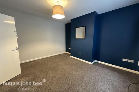 3 bedroom terraced house to rent, Frank Webb Avenue, Crewe