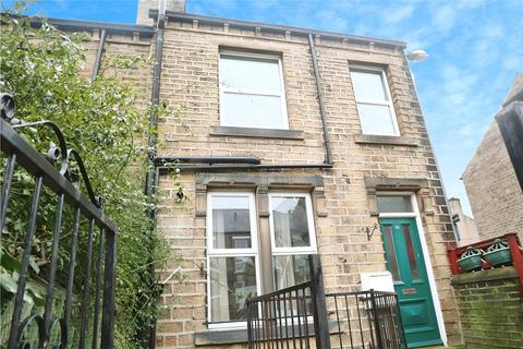 2 bedroom end of terrace house to rent, May Street, Crosland Moor, Huddersfield, HD4