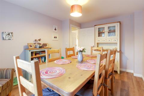 68 Ash Drive, South Molton, EX36 3FA