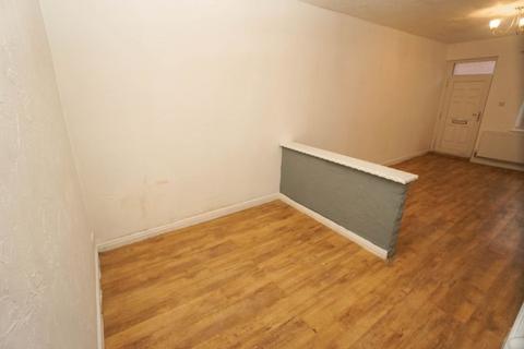 2 bedroom terraced house to rent, Tredgold Street, Horwich