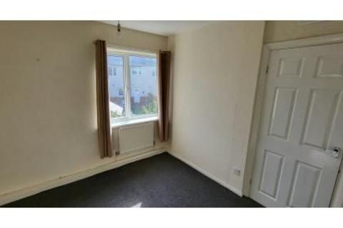 2 bedroom semi-detached house to rent, St. Bedes Place, Blyth.  NE24 4BJ.  *GREAT VALUE*