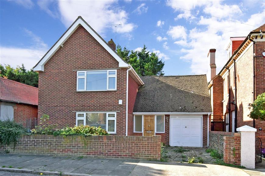 Cornwall Gardens, Cliftonville, Margate, Kent 4 bed detached house £