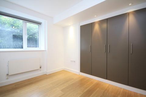 2 bedroom flat to rent, 167 Green Lanes,  Stoke Newington, N16
