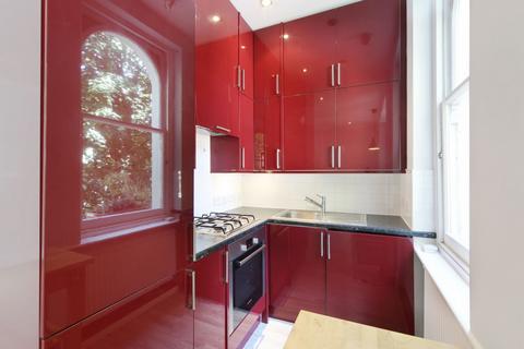 2 bedroom flat to rent, Aldridge Road Villas, London, W11