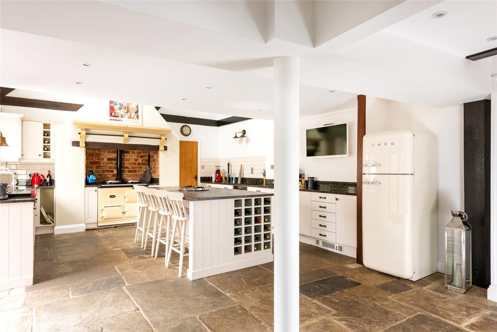 Kitchen/Breakfast